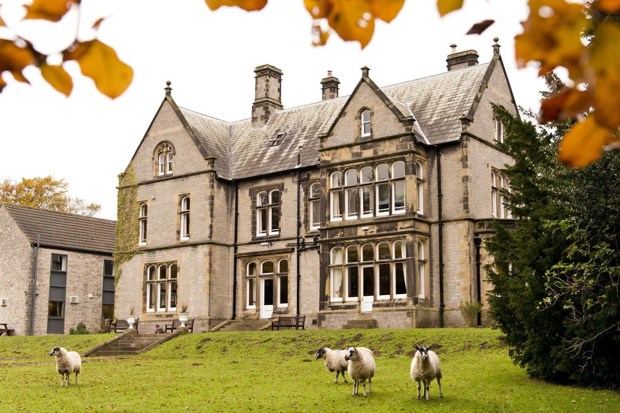Yha Castleton Losehill Hall Exterior photo